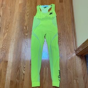 Off White- Lycra Neon Yellow body suit ❤️‍🔥❤️‍🔥